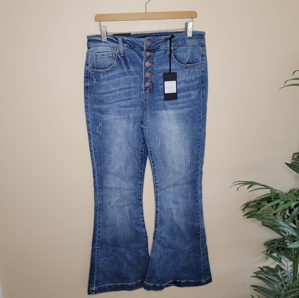 NWT Risen Button Fly Vintage Flare Leg High Rise Jeans 31" Inseam Size 31 Casual
